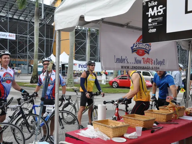 Police in Hagen provide security advice at the Altenhagen market on September 10th.